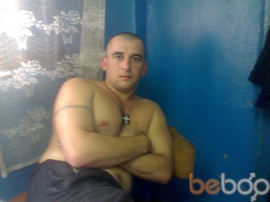Объявление: Молодой гей познакомится с парнем для регулярного секса