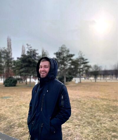  ,   Denis, 31 ,   ,   