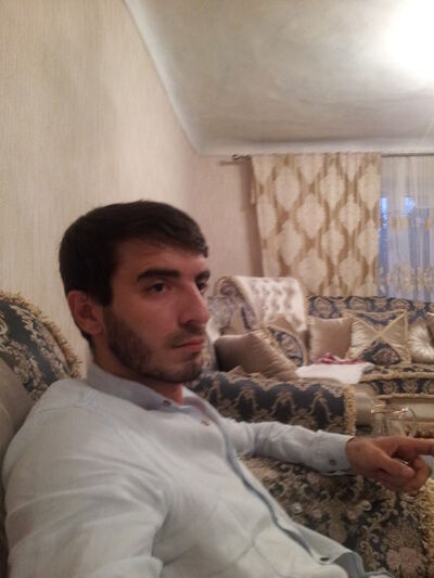  ,   Murad, 40 ,  