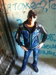  4443186  Fredy, 43 ,    