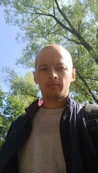  ,   Islomjon, 32 ,   ,   