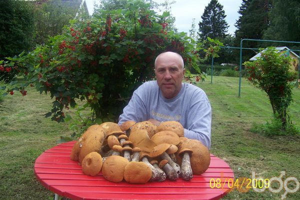  ,   Alex, 69 ,   