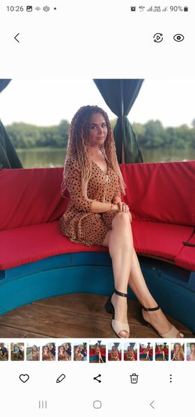  ,   KikiMora, 39 ,   c 