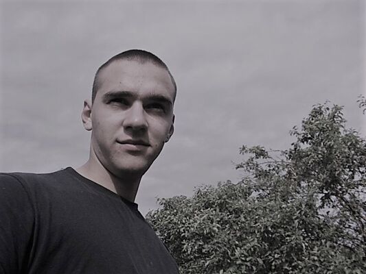  ,   Vladimir, 32 ,   ,   