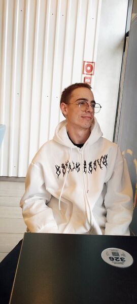  -,   , 22 ,   ,   , 