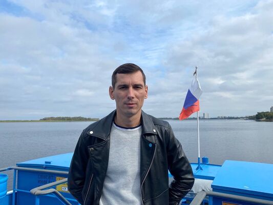  ,   Alex, 37 ,   ,   , c , 