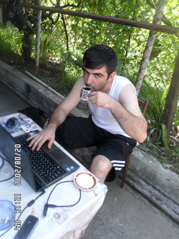  4187216  Davo77787, 38 ,    