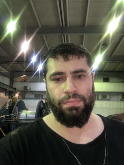  ,   Artur, 38 ,   ,   