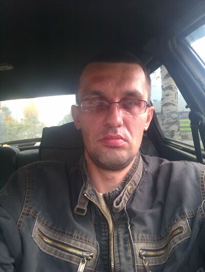  ,   Nik, 45 ,   