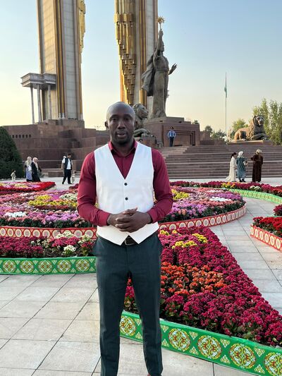  ,   Victor, 41 ,   c 