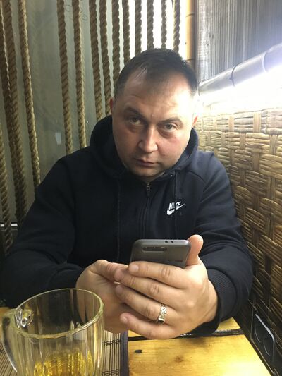 ,   Goga, 53 ,   ,   