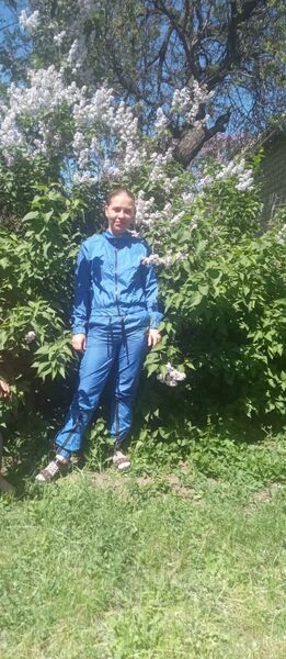  ,   Yana, 32 ,   c 