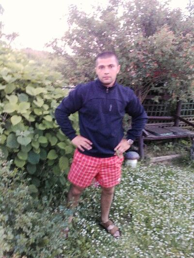  ,   Maksim, 40 ,   