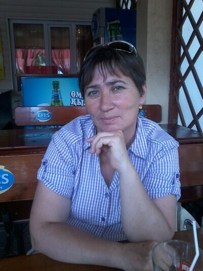  ,   Neznakomka, 54 ,   ,   , c 