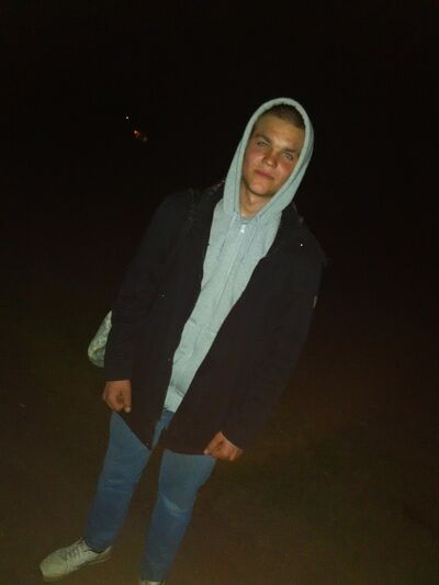  ,   Vitalik, 28 ,   