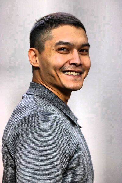  ,   Max, 37 ,   ,   