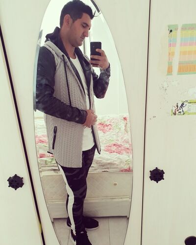  ,   Mert, 36 ,   ,   , c 