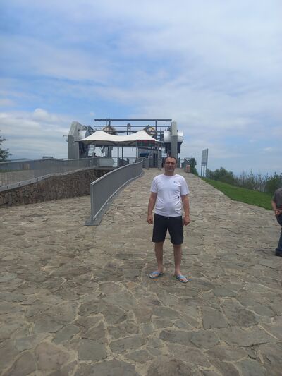  ,   Artur, 37 ,   ,   