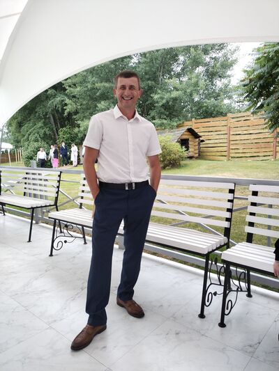  ,   Oleg, 40 ,   