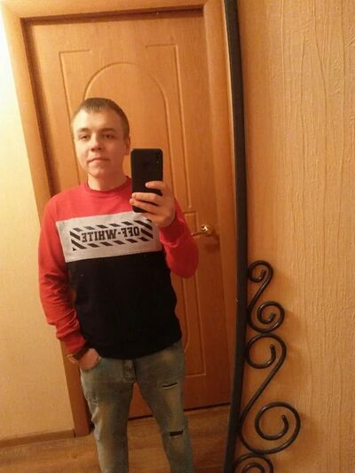   ,   Roman, 32 ,   c 