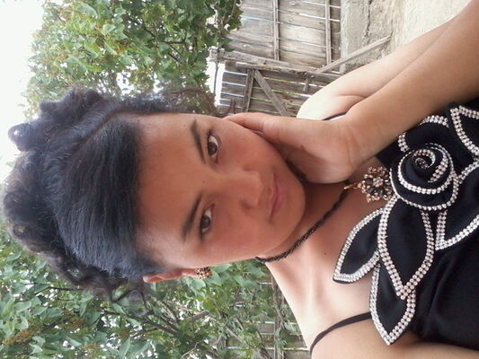  ,   Dina, 31 ,   