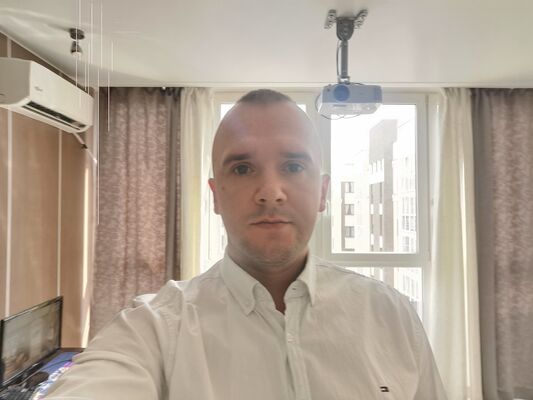  ,   Mike, 37 ,   ,   , c , 