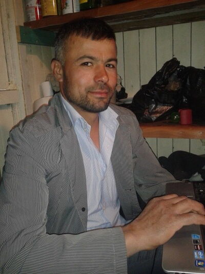 ,   Maksim, 44 ,   ,   , c 