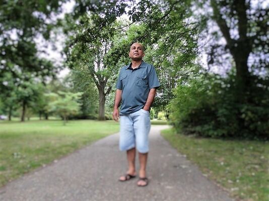  ,   Alex, 48 ,  