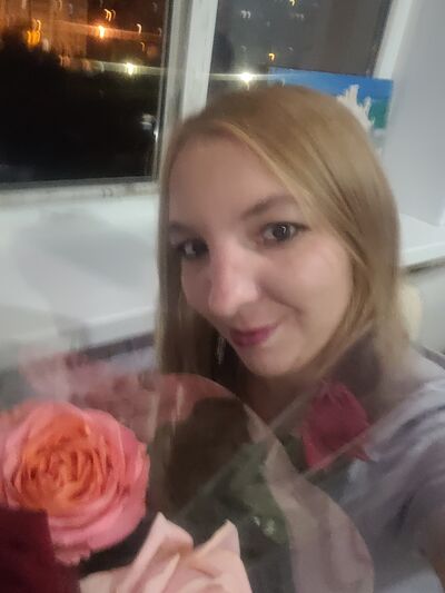  ,   Nina, 31 ,   ,   