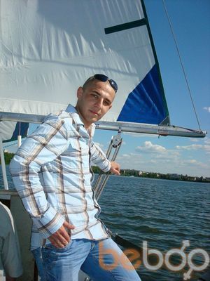  1438176  Vitalik, 34 ,    -