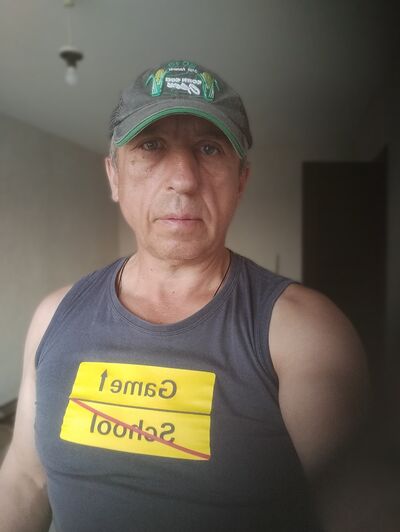  ,   Andrey, 54 ,   c 