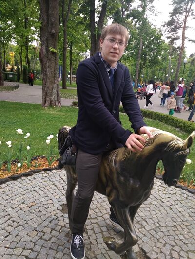  ,   Max, 37 ,   