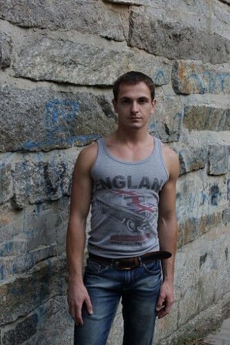  ,   Alex, 29 ,   