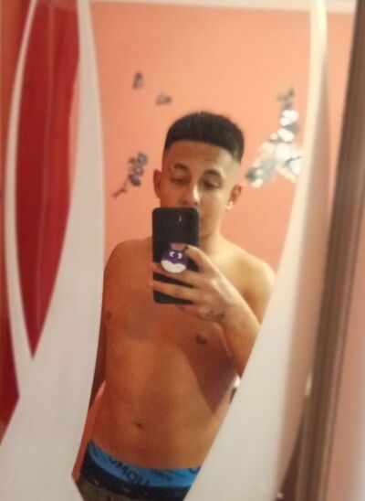  ,   Spiros, 23 ,   ,   