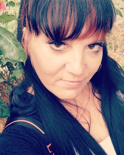  ,   Lana, 40 ,   ,   , c , 