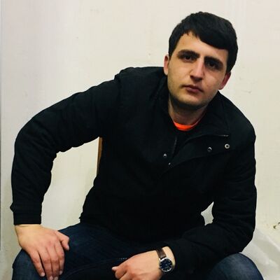  ,   Artur, 41 ,   ,   , c 
