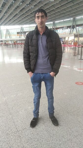  ,   Arman, 28 ,   ,   