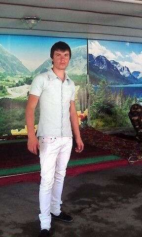  ,   Dima, 32 ,   