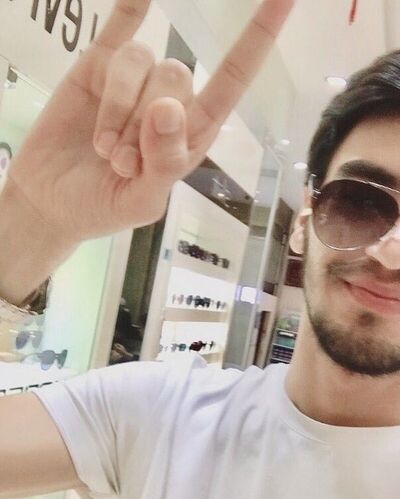  ,   Amir, 29 ,   ,   