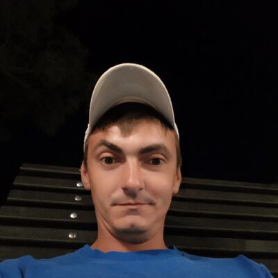  ,   Artem, 37 ,   ,   