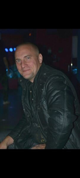  ,   Pavel, 44 ,   ,   , c 
