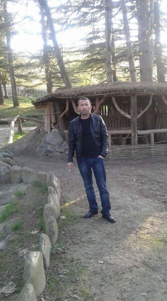  ,   Nuko, 37 ,   