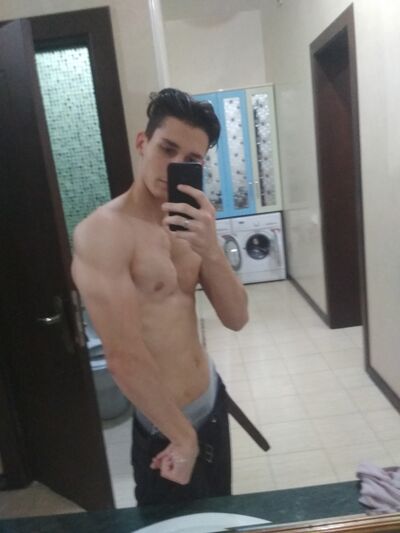  ,   Alek, 22 ,   ,   