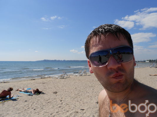  ,   Denis, 37 ,   
