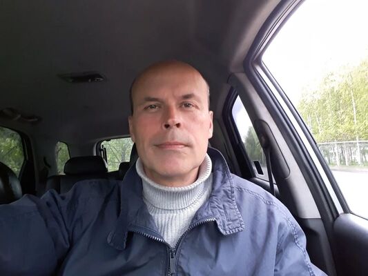  ,   Maxim, 46 ,   ,   