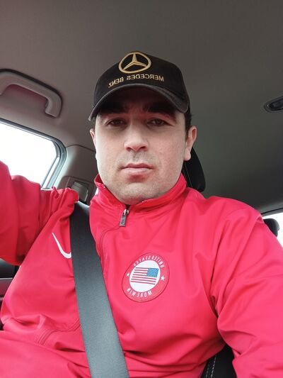  ,   Marat, 32 ,   ,   