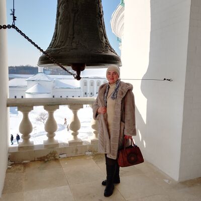  -,   Elena, 47 ,   c 