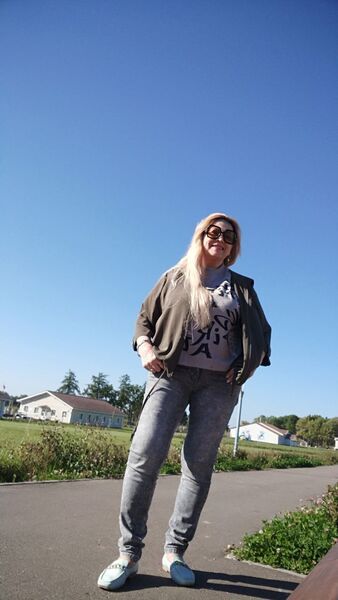  ,   Gala, 60 ,   ,   