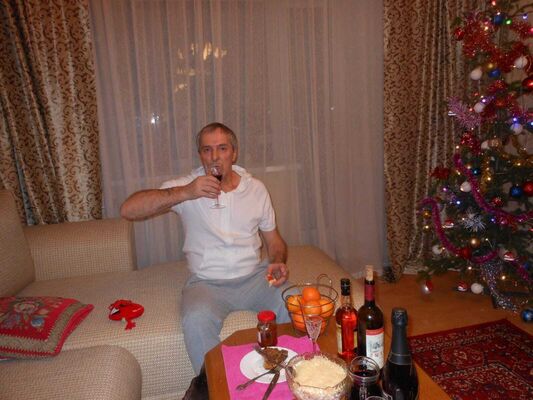  ,   Sergej, 69 ,   ,   