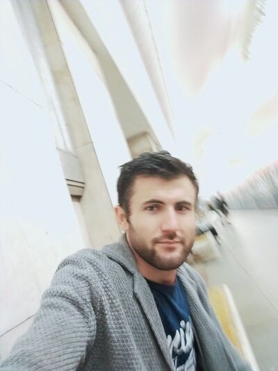  ,   Adham, 32 ,   ,   , c 
